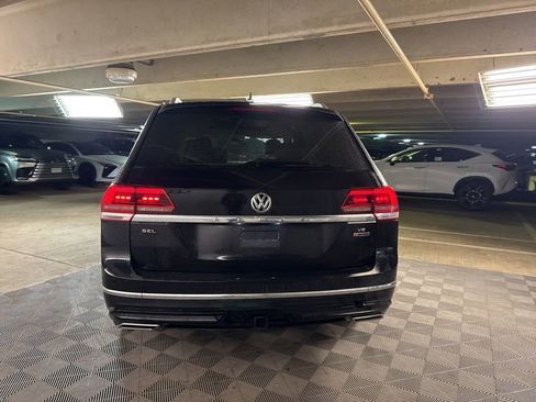 Used 2019 Volkswagen Atlas SEL R-Line image 6