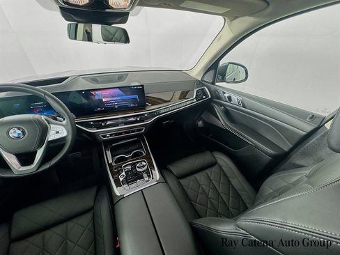 Certified 2023 BMW X7 xDrive40i w/ Executive Package AWD/4WD image 24