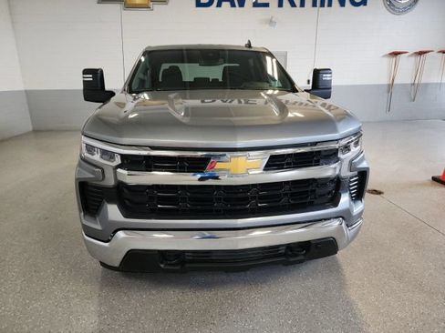 Used 2023 Chevrolet Silverado 1500 LT AWD/4WD image 8