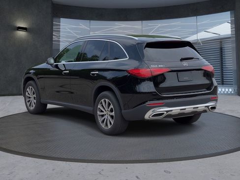 Certified 2023 Mercedes-Benz GLC 300 4MATIC image 3