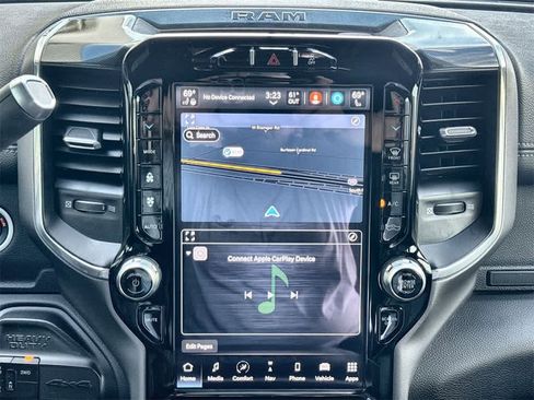 Used 2022 RAM 3500 Laramie w/ Night Edition image 16