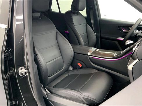 Used 2026 Mercedes-Benz GLC 300 image 13