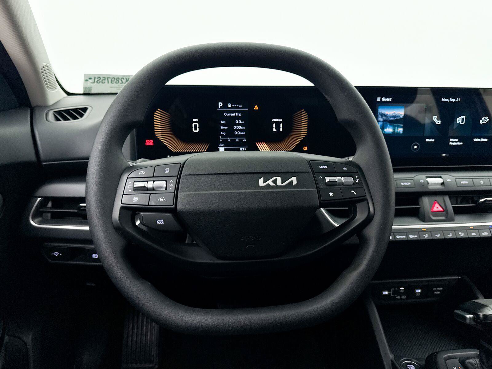 Used 2025 Kia K4 FWD image 31