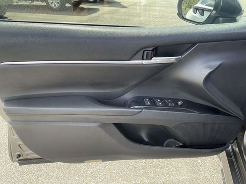 Used 2019 Toyota Camry LE image 16