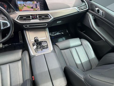 Used 2022 BMW X5 xDrive40i w/ M Sport Package AWD/4WD image 32