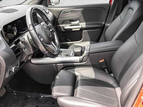 Used 2022 Mercedes-Benz GLA 250 4MATIC image 10