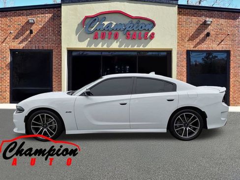 Used 2023 Dodge Charger R/T w/ Harman/Kardon Audio Group RWD image 8