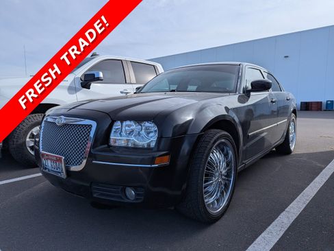 Used 2006 Chrysler 300 C w/ Protection Group II image 1