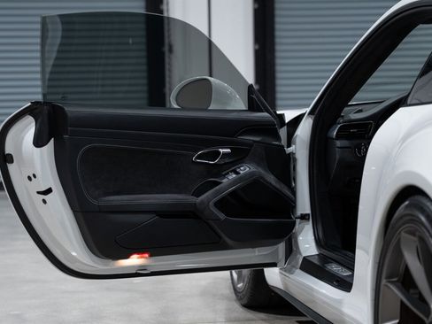 Used 2016 Porsche 911 GT3 image 23