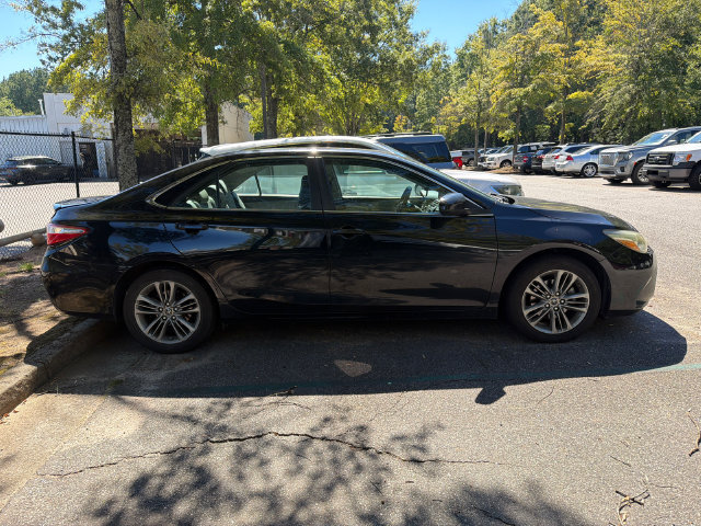 Used 2016 Toyota Camry SE FWD image 12