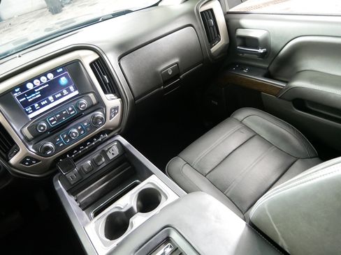Used 2018 GMC Sierra 1500 Denali w/ Denali Ultimate Package image 11