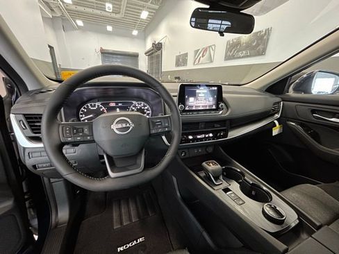 New 2026 Nissan Rogue SV w/ Cold Weather Package AWD/4WD image 19