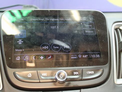 Used 2022 Chevrolet Malibu LT image 22