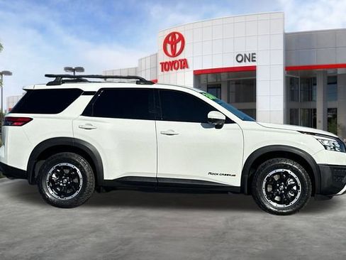 Used 2024 Nissan Pathfinder Rock Creek image 3