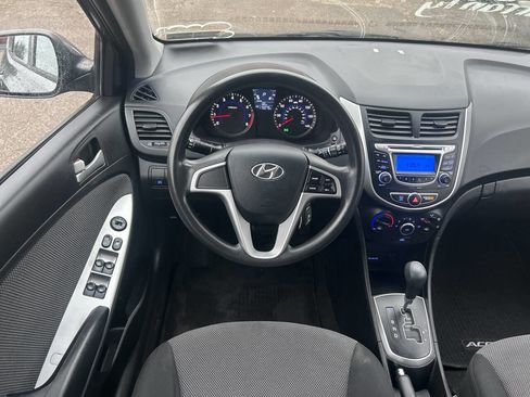 Used 2013 Hyundai Accent GS image 30