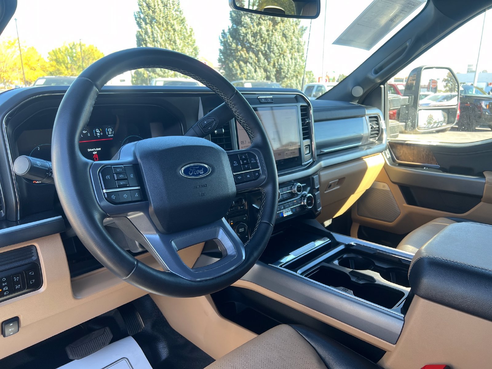 Used 2025 Ford F350 Lariat w/ Black Appearance Package AWD/4WD image 35