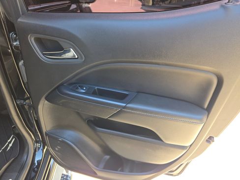 Used 2017 GMC Canyon SLT w/ Driver Alert Package AWD/4WD image 27