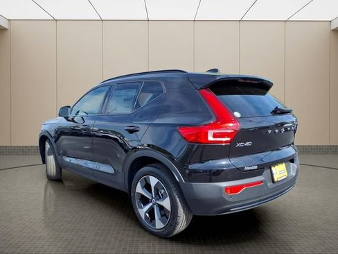 New 2026 Volvo XC40 B5 Core w/ Protection Package Premier AWD/4WD image 7