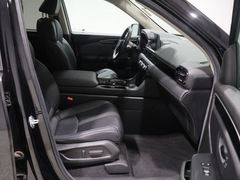 Used 2025 Honda Pilot EX-L image 25