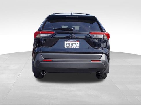 Used 2025 Toyota RAV4 XLE image 4