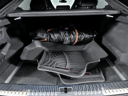 Used 2020 Lamborghini Urus image 16