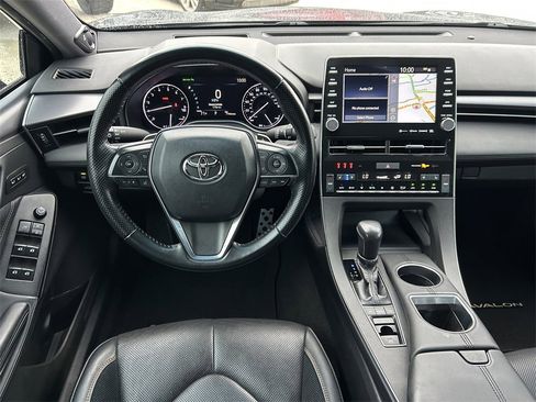 Certified 2020 Toyota Avalon Touring w/ Advanced Safety Package image 15