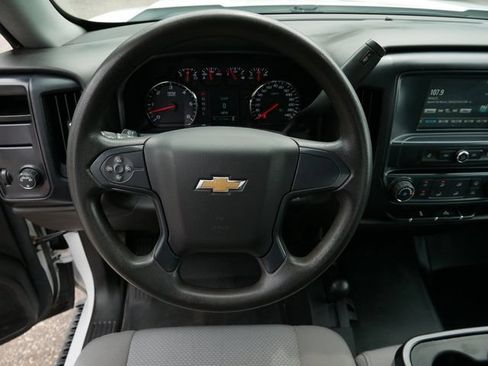Used 2018 Chevrolet Silverado 1500 W/T w/ WT Convenience Package AWD/4WD image 17