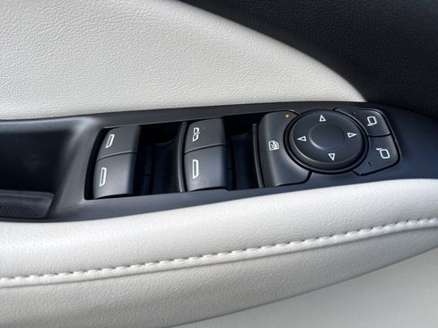 Used 2022 Buick Enclave Essence w/ Experience Buick Package image 15