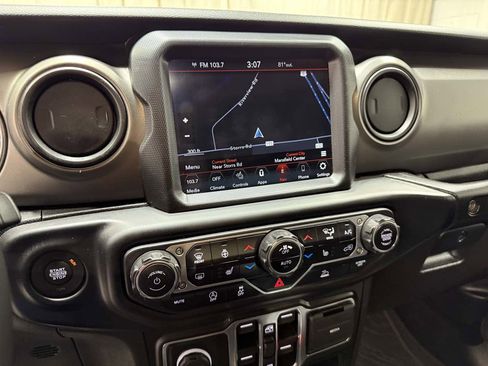 Used 2022 Jeep Wrangler Unlimited Sport image 13