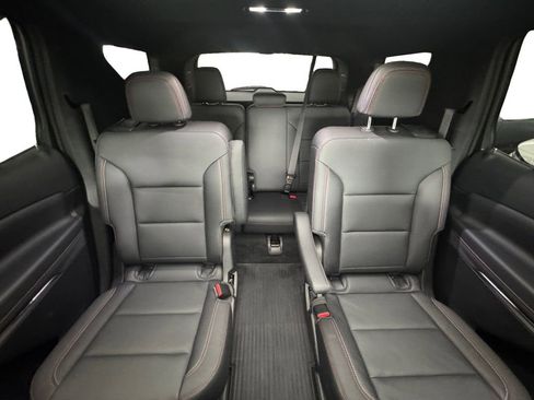 Used 2026 Chevrolet Traverse Z71 w/ Enhanced Driving Package AWD/4WD image 18