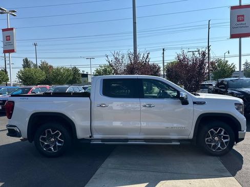 Used 2025 GMC Sierra 1500 SLT w/ SLT Premium Package AWD/4WD image 6