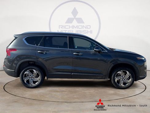 Used 2023 Hyundai Santa Fe SEL image 2