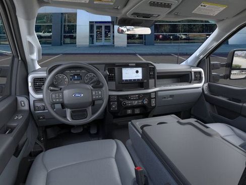 New 2026 Ford F250 XL w/ XL Driver Assist Package AWD/4WD image 9