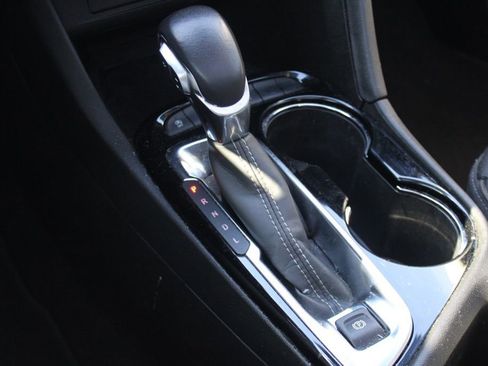 Used 2023 Buick Encore GX Essence w/ Experience Buick Package image 27