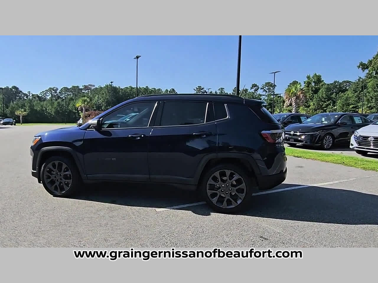 Used 2021 Jeep Compass Latitude w/ Driver Assistance Group FWD image 23