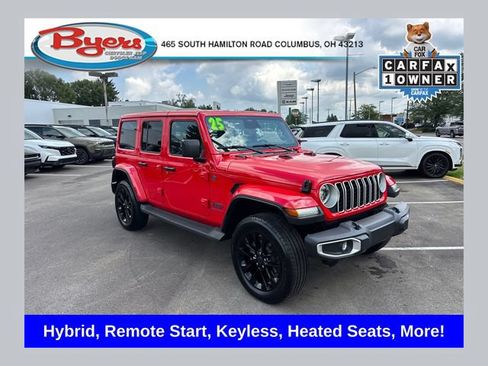 Used 2025 Jeep Wrangler Unlimited Sahara AWD/4WD image 1