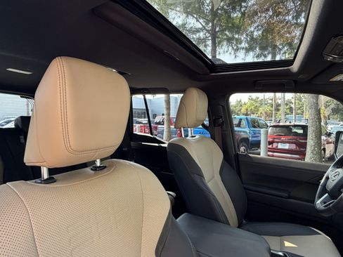 Used 2025 Lexus GX 550 AWD/4WD image 45