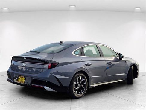 New 2025 Hyundai Sonata SEL image 6