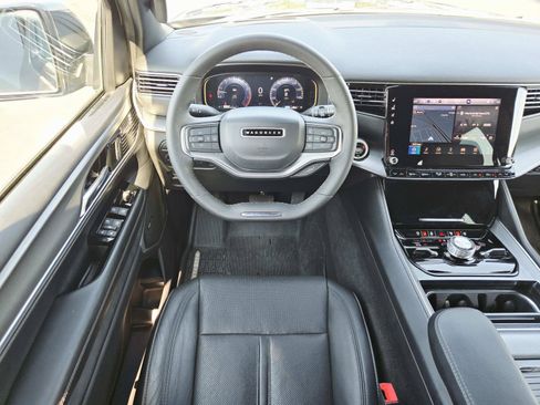 Used 2024 Jeep Wagoneer Series II w/ Convenience Group I AWD/4WD image 13