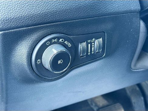 Used 2021 Jeep Compass 80th Special Edition w/ Sun and Sound Group image 10