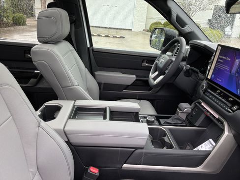 Used 2026 Toyota Tundra Limited w/ Nightshade Package image 33