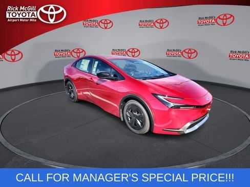New 2026 Toyota Prius Plug-In Hybrid FWD image 2