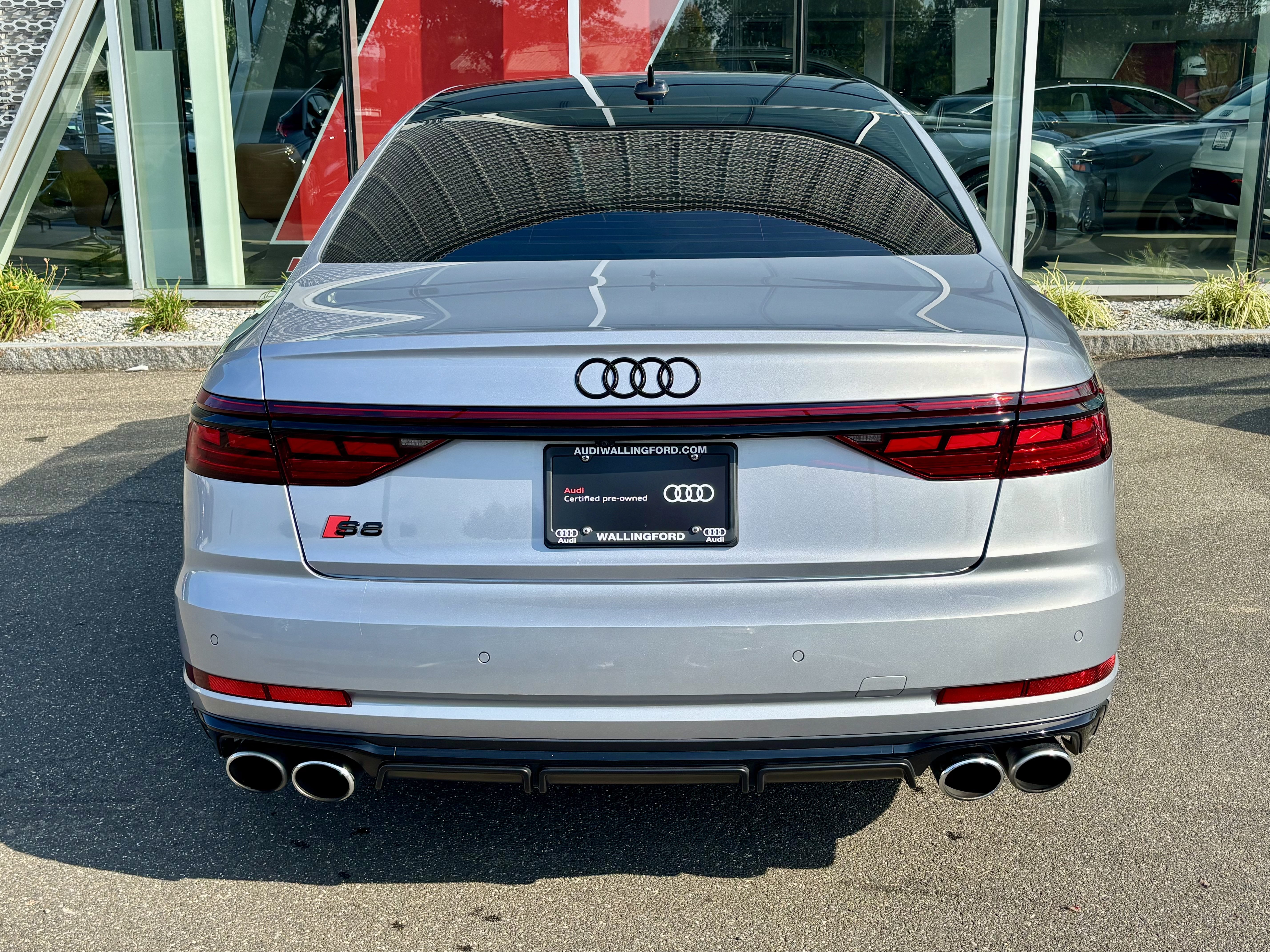 Used 2023 Audi S8 AWD/4WD image 5