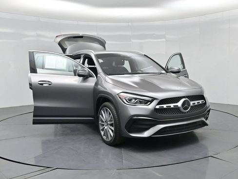 Used 2022 Mercedes-Benz GLA 250 4MATIC image 38