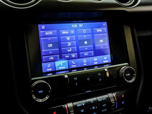 Used 2022 Ford Mustang Shelby GT500 w/ Technology Package image 71