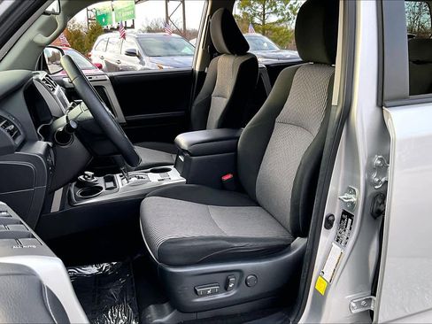 Used 2022 Toyota 4Runner SR5 image 7