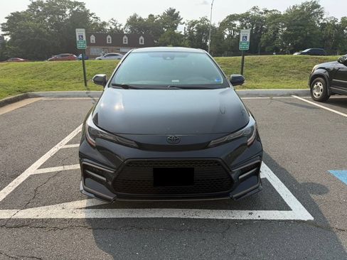 Used 2022 Toyota Corolla SE w/ Carpet Mat Package (TMS) FWD image 2