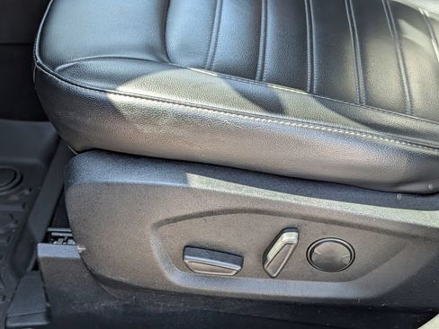 Used 2021 Ford Edge SEL FWD image 25