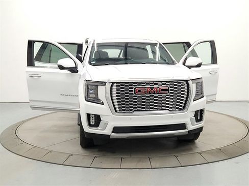 Used 2023 GMC Yukon Denali w/ Max Trailering Package image 10
