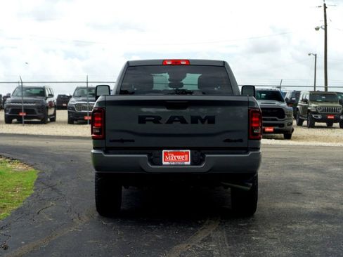 New 2026 RAM 2500 Big Horn AWD/4WD image 7